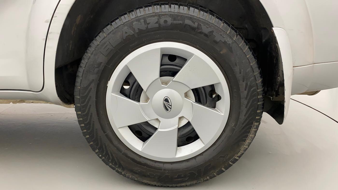 2015 Mahindra XUV500 W4, Diesel, Manual, 85,619 km, Left Rear Wheel