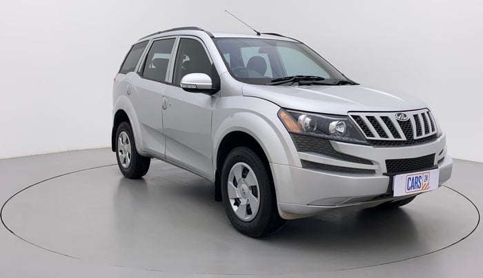 2015 Mahindra XUV500 W4, Diesel, Manual, 85,619 km, Right Front Diagonal