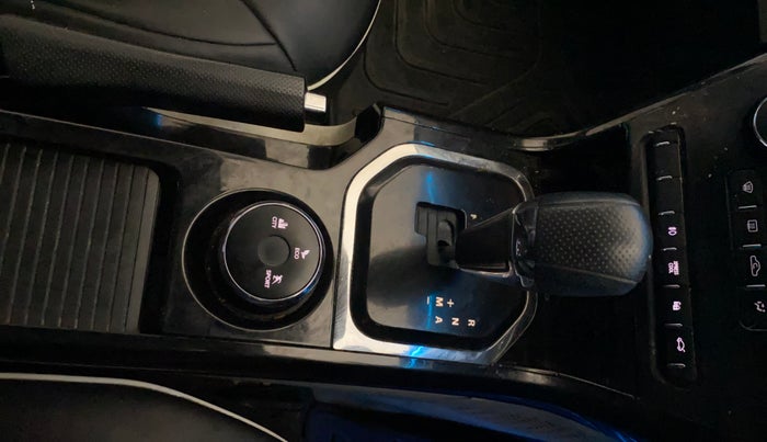 2020 Tata NEXON XZA PLUS (O) PETROL, Petrol, Automatic, 82,912 km, Gear Lever
