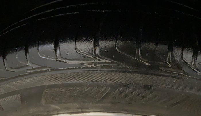 2020 Tata NEXON XZA PLUS (O) PETROL, Petrol, Automatic, 82,912 km, Left Front Tyre Tread