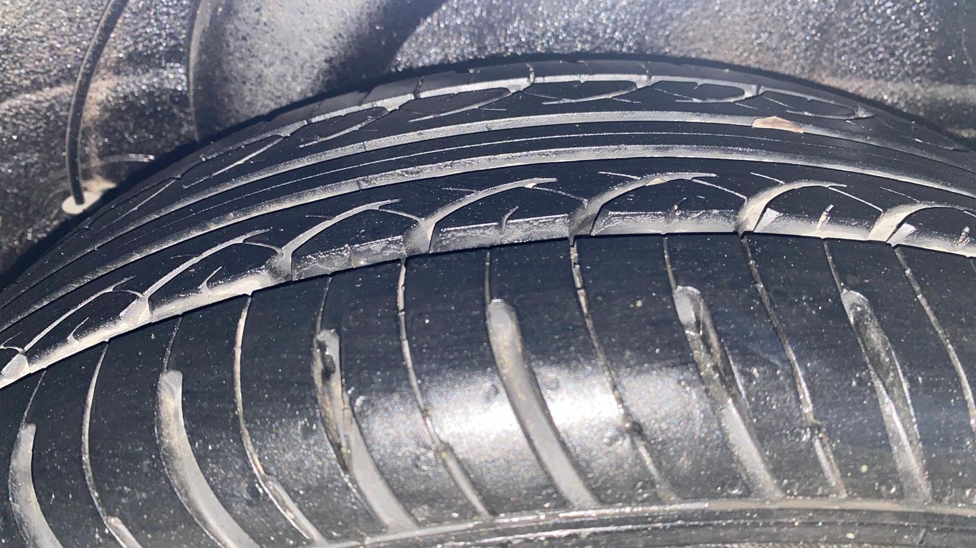 2013 Hyundai i20 SPORTZ 1.2, Petrol, Manual, 59,461 km, Left Rear Tyre Tread