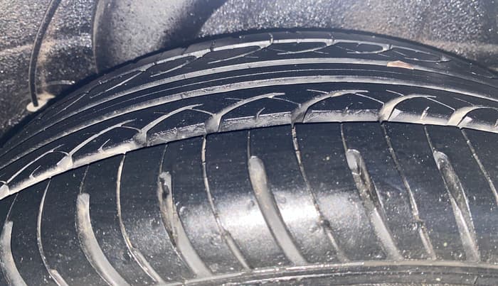 2013 Hyundai i20 SPORTZ 1.2, Petrol, Manual, 59,461 km, Left Rear Tyre Tread