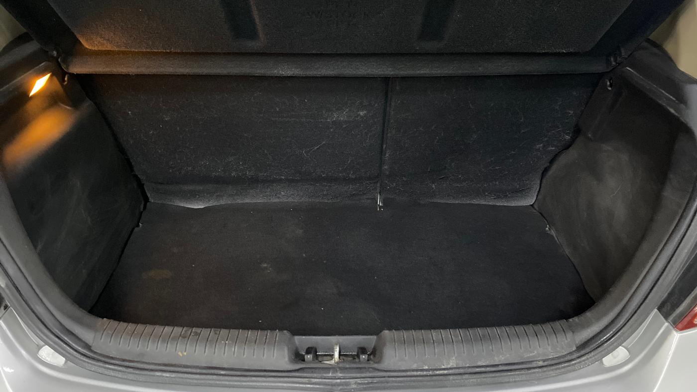 2013 Hyundai i20 SPORTZ 1.2, Petrol, Manual, 59,461 km, Boot Inside