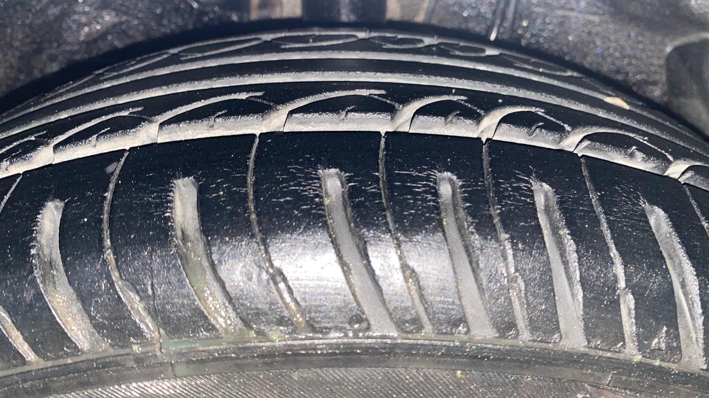 2013 Hyundai i20 SPORTZ 1.2, Petrol, Manual, 59,461 km, Right Front Tyre Tread