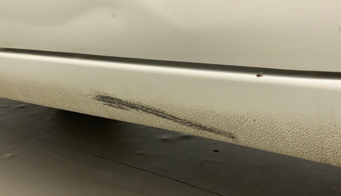 2015 Maruti Ciaz VXI+, Petrol, Manual, 45,735 km, Left running board - Minor scratches