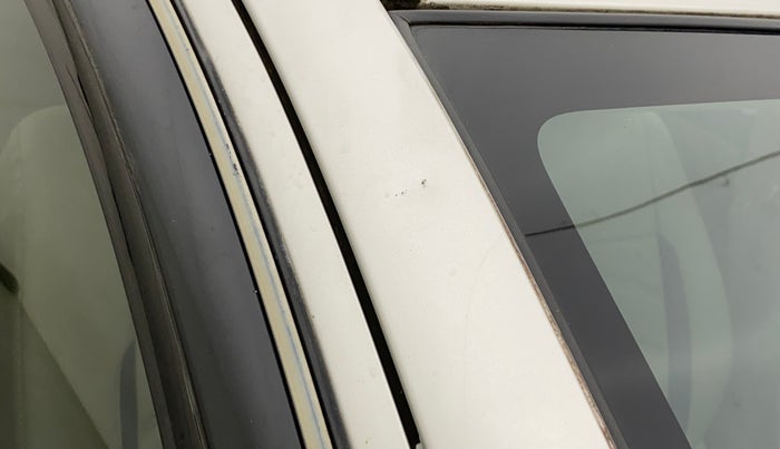 2015 Maruti Ciaz VXI+, Petrol, Manual, 45,735 km, Right A pillar - Slightly dented