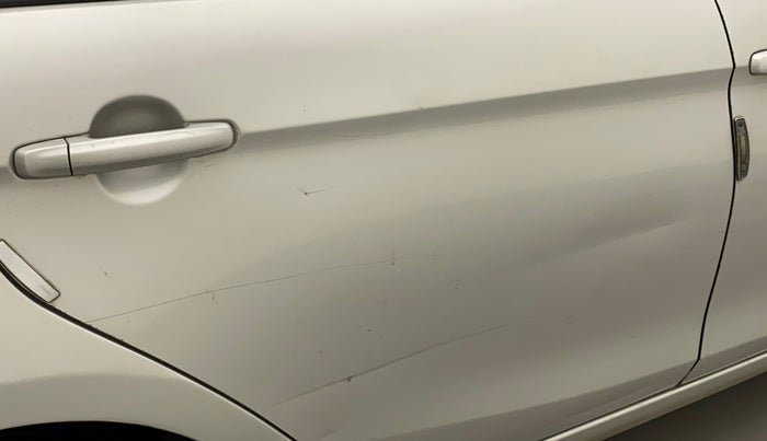 2015 Maruti Ciaz VXI+, Petrol, Manual, 45,735 km, Right rear door - Slightly dented
