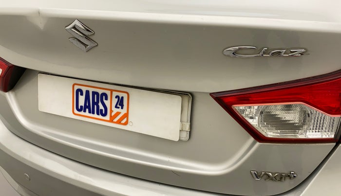 2015 Maruti Ciaz VXI+, Petrol, Manual, 45,735 km, Dicky (Boot door) - Minor scratches