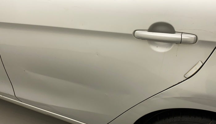 2015 Maruti Ciaz VXI+, Petrol, Manual, 45,735 km, Rear left door - Slightly dented