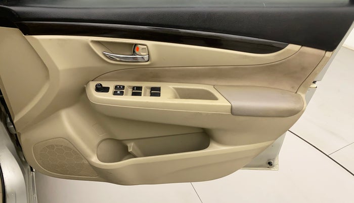2015 Maruti Ciaz VXI+, Petrol, Manual, 45,735 km, Driver Side Door Panels Control