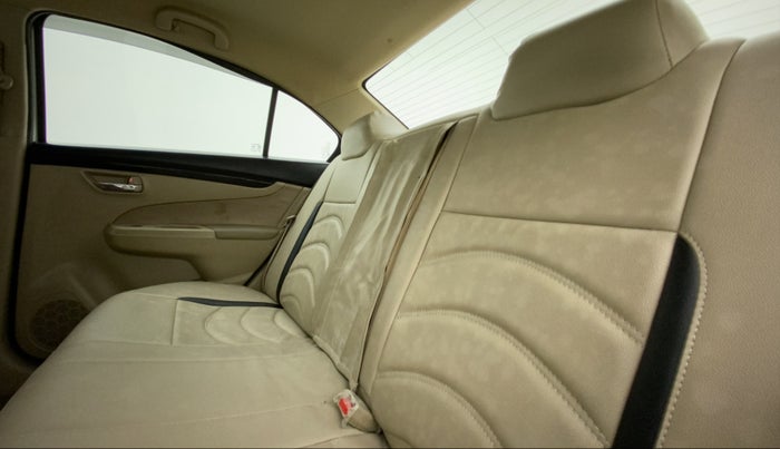 2015 Maruti Ciaz VXI+, Petrol, Manual, 45,735 km, Right Side Rear Door Cabin