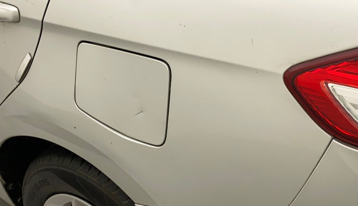 2015 Maruti Ciaz VXI+, Petrol, Manual, 45,735 km, Left quarter panel - Slightly dented