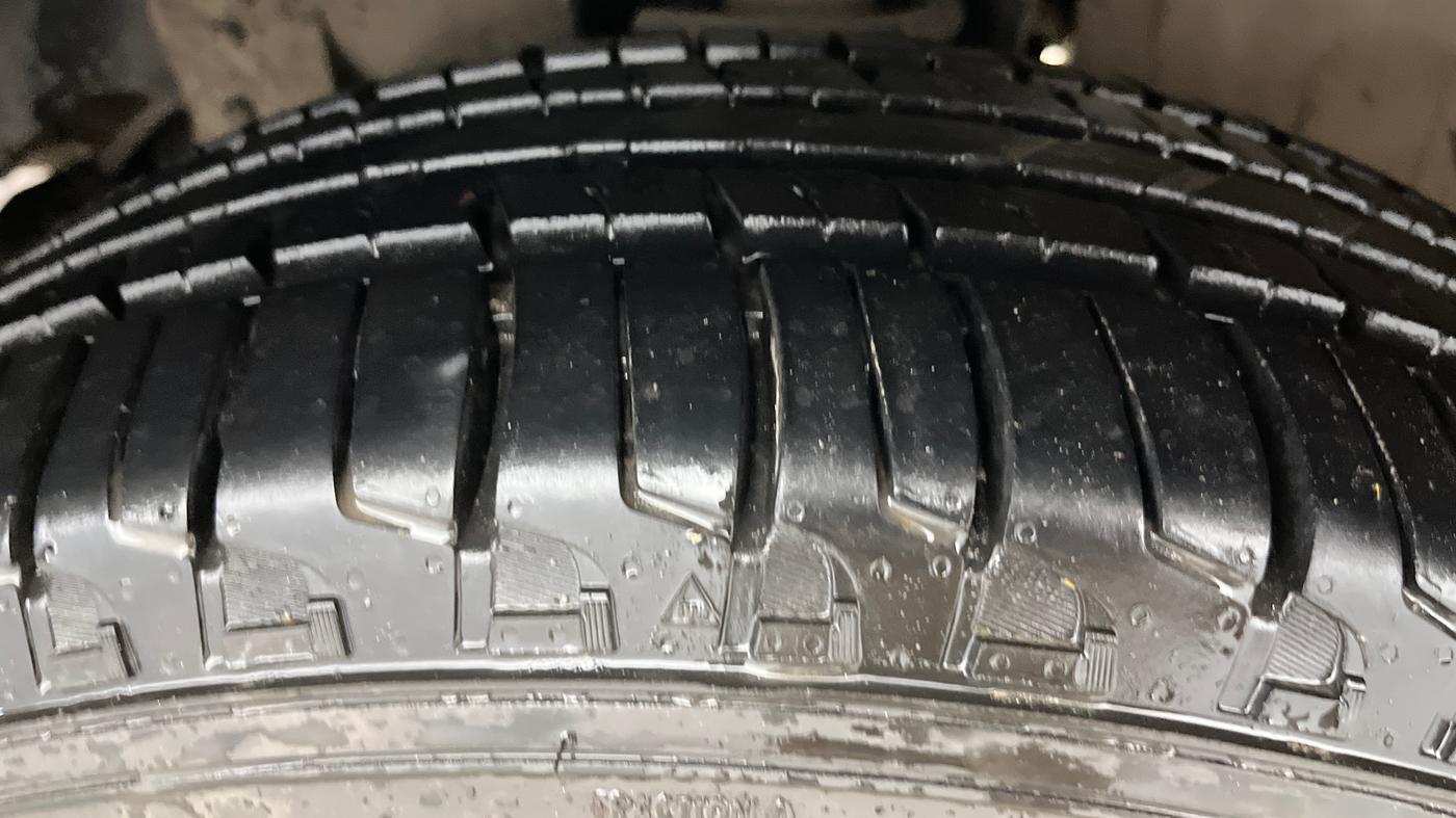 2021 Mahindra Scorpio S5, Diesel, Manual, 91,345 km, Right Front Tyre Tread