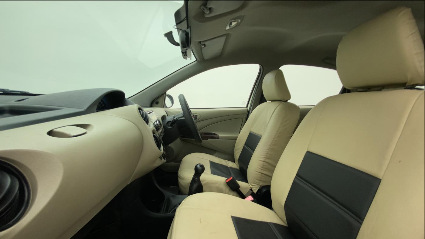 2013 Toyota Etios Liva G, CNG, Manual, 40,794 km, Right Side Front Door Cabin