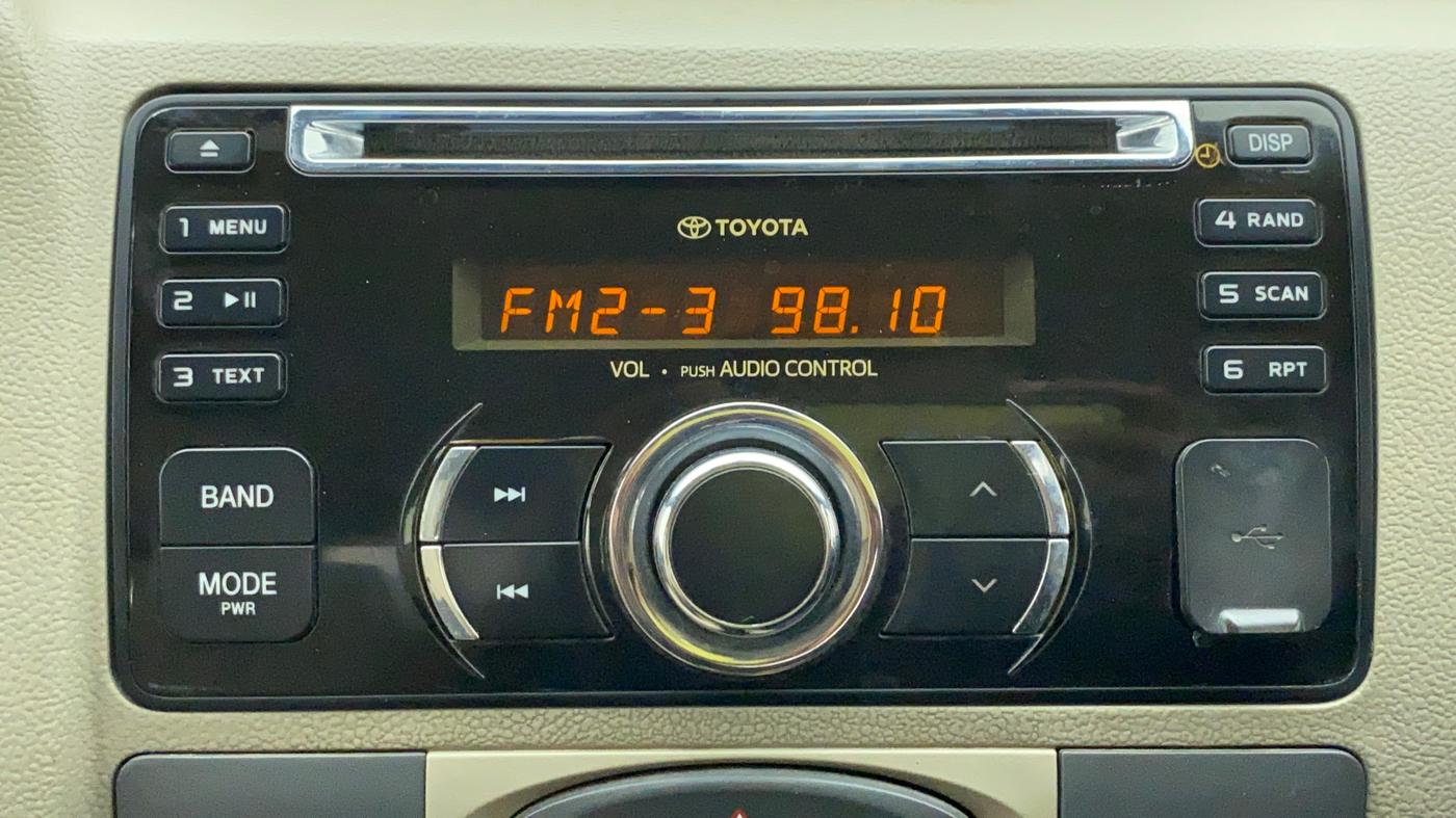 2013 Toyota Etios Liva G, CNG, Manual, 40,794 km, Infotainment System
