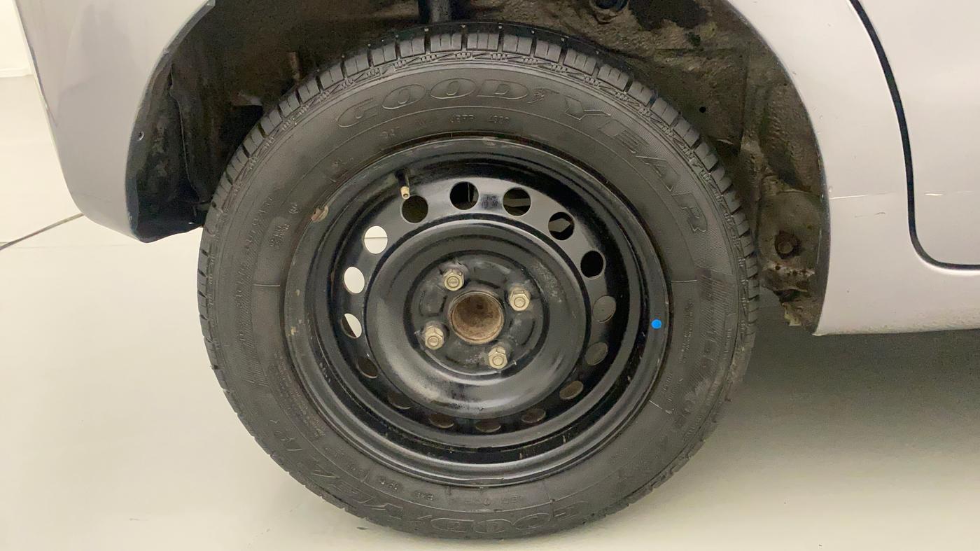 2015 Maruti Celerio VXI CNG, CNG, Manual, 83,704 km, Right Rear Wheel