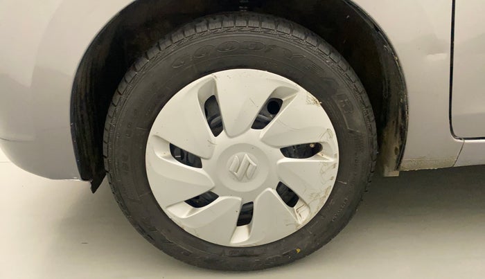 2015 Maruti Celerio VXI CNG, CNG, Manual, 83,704 km, Left Front Wheel