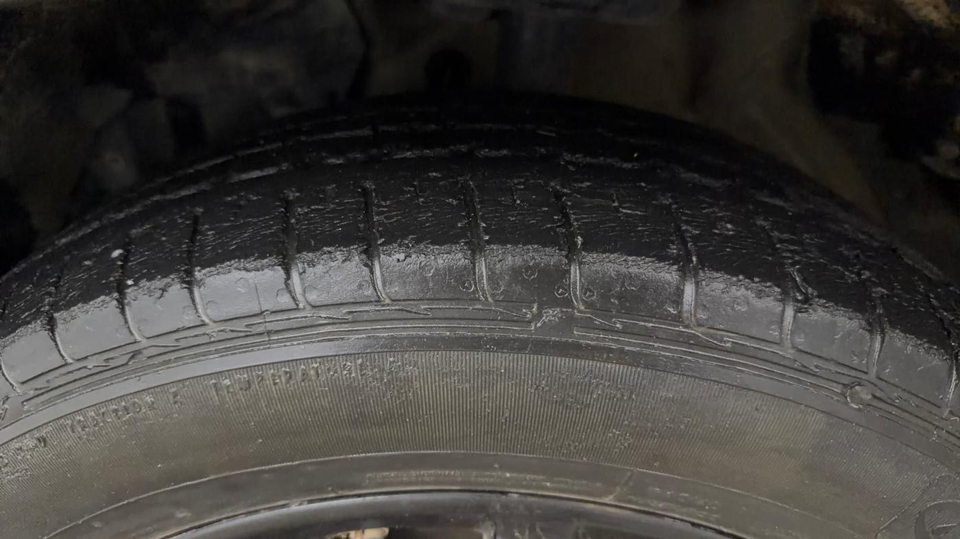 2020 MG HECTOR SHARP 1.5 DCT PETROL, Petrol, Automatic, 40,972 km, Left Front Tyre Tread