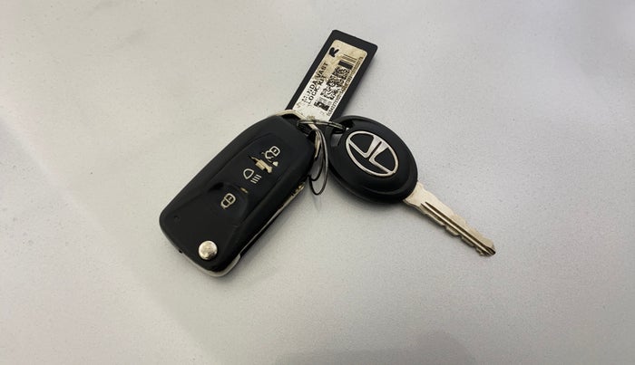 2016 Tata Zest XM PETROL, Petrol, Manual, 60,688 km, Key Close Up