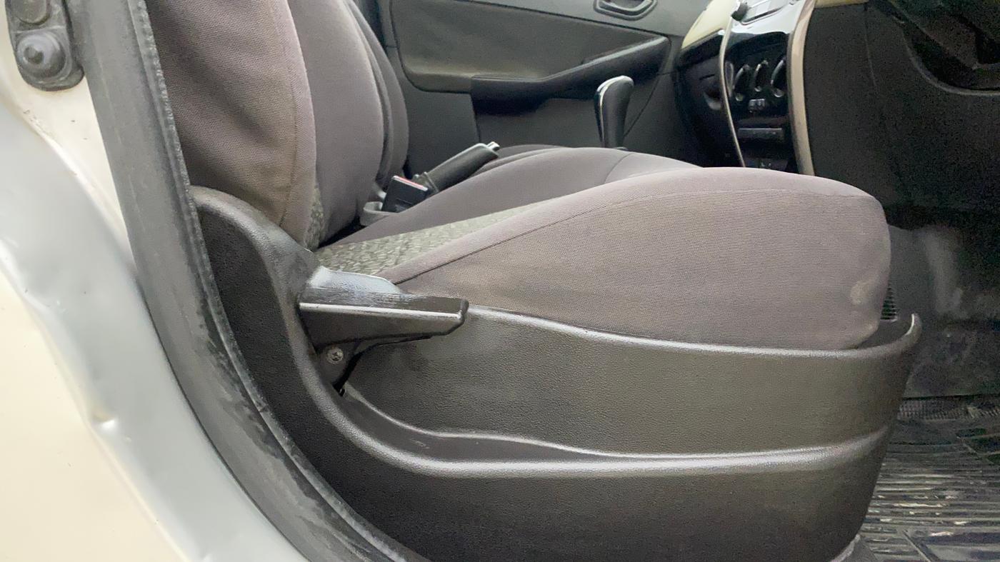2016 Tata Zest XM PETROL, Petrol, Manual, 60,688 km, Driver Side Adjustment Panel