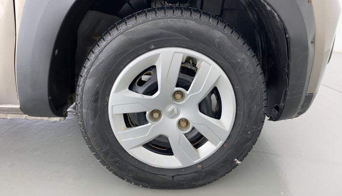 2019 Renault Kwid RXL, Petrol, Manual, 25,998 km, Right Front Wheel