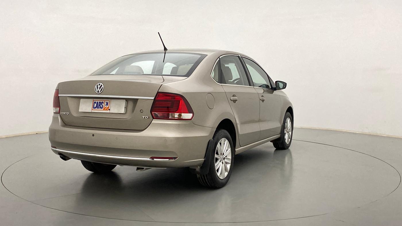 2016 Volkswagen Vento HIGHLINE TDI AT, Diesel, Automatic, 90,271 km, Right Back Diagonal