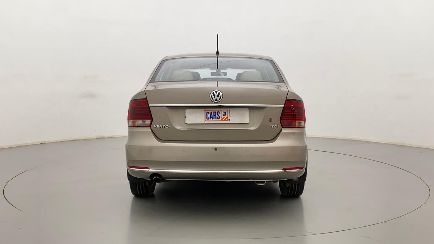 2016 Volkswagen Vento HIGHLINE TDI AT, Diesel, Automatic, 90,271 km, Back/Rear
