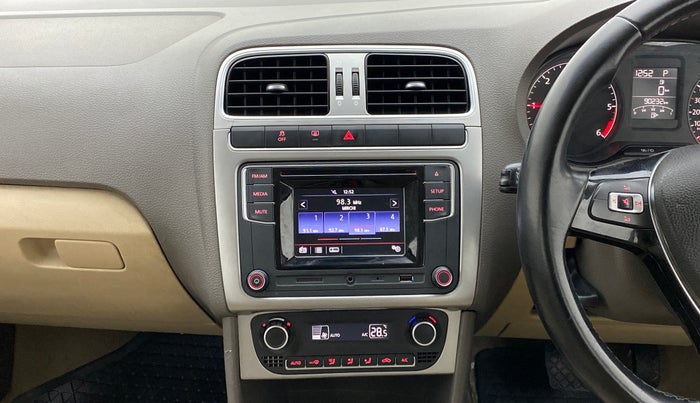 2016 Volkswagen Vento HIGHLINE TDI AT, Diesel, Automatic, 90,271 km, Air Conditioner