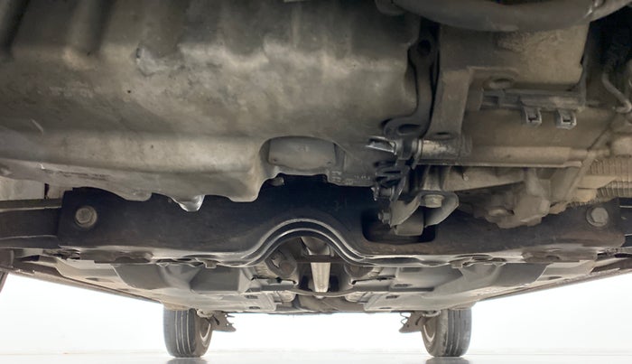 2016 Volkswagen Vento HIGHLINE TDI AT, Diesel, Automatic, 90,271 km, Front Underbody