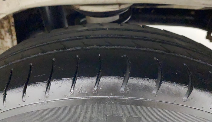 2019 Maruti Alto VXI, Petrol, Manual, 51,627 km, Left Rear Tyre Tread