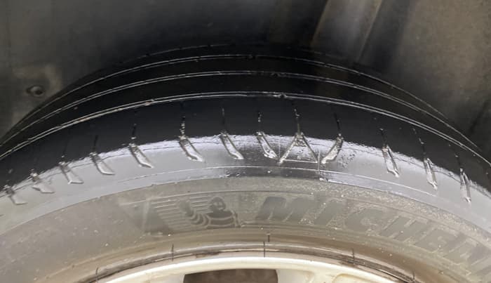 2014 Volkswagen Polo HIGHLINE1.2L, Petrol, Manual, 75,764 km, Left Rear Tyre Tread