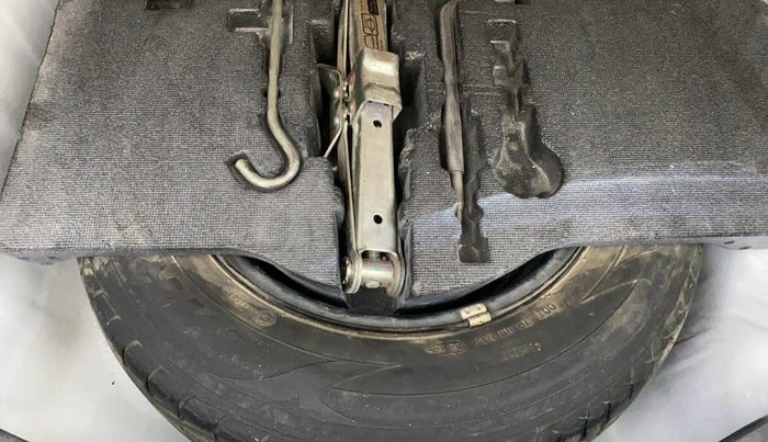 2015 Honda Jazz 1.2L I-VTEC S, Petrol, Manual, 1,02,306 km, Spare Tyre