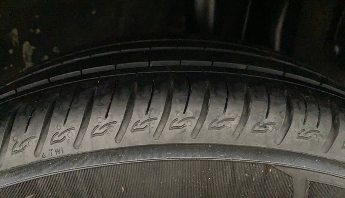 2023 KIA SONET HTK PLUS 1.2, Petrol, Manual, 36,060 km, Left Rear Tyre Tread