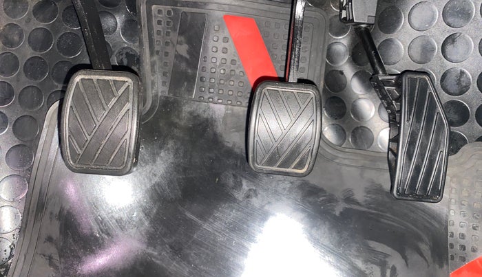 2021 Maruti Swift VXI, Petrol, Manual, 9,346 km, Pedals