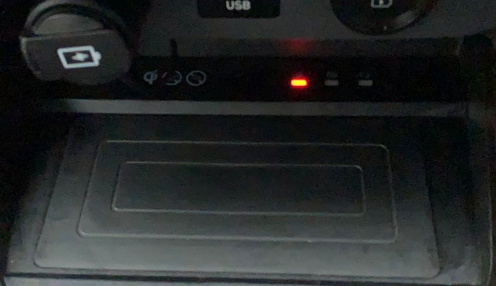 2020 Hyundai AURA SX 1.2 (O) CRDI, Diesel, Manual, 63,115 km, Wireless Charger