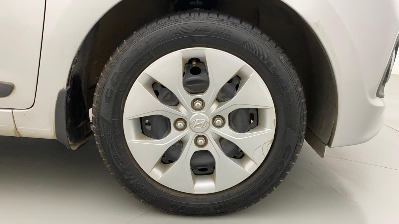 2014 Hyundai Xcent S 1.2, Petrol, Manual, 46,721 km, Right Front Wheel