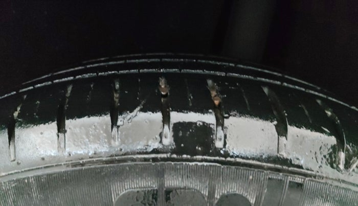 2021 Maruti Baleno ZETA CVT PETROL 1.2, Petrol, Automatic, 59,964 km, Left Rear Tyre Tread