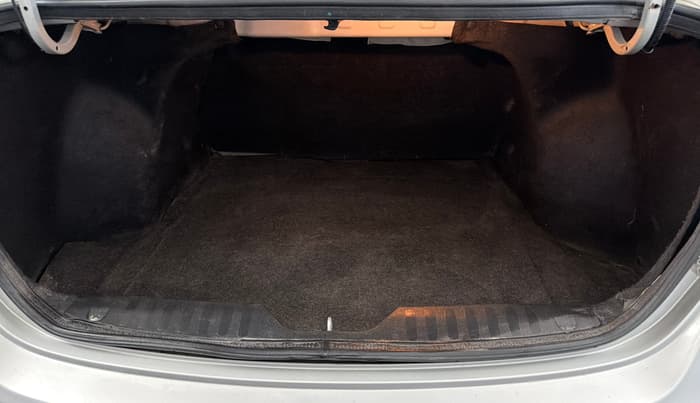 2014 Maruti Ciaz ZXI, Petrol, Manual, 48,904 km, Boot Inside