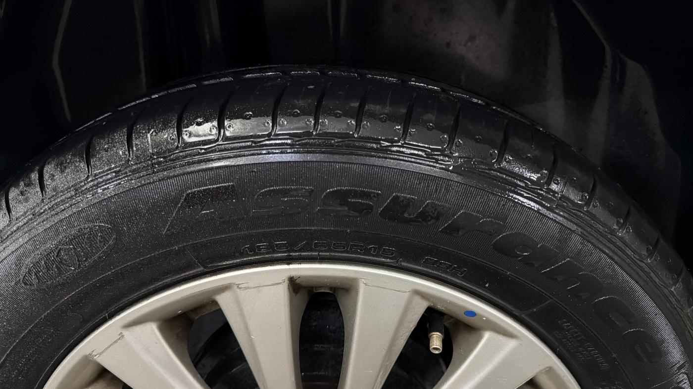 2014 Maruti Ciaz ZXI, Petrol, Manual, 48,904 km, Right Rear Tyre Tread