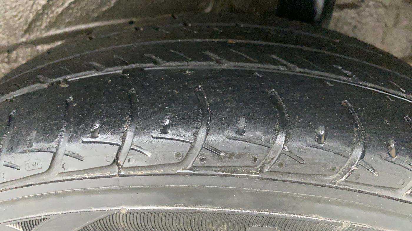 2020 Maruti New Wagon-R VXI 1.0, Petrol, Manual, 29,499 km, Left Rear Tyre Tread