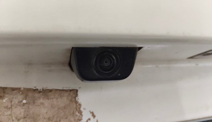 2019 Mahindra TUV300 T10, Diesel, Manual, 61,847 km, Parking Camera