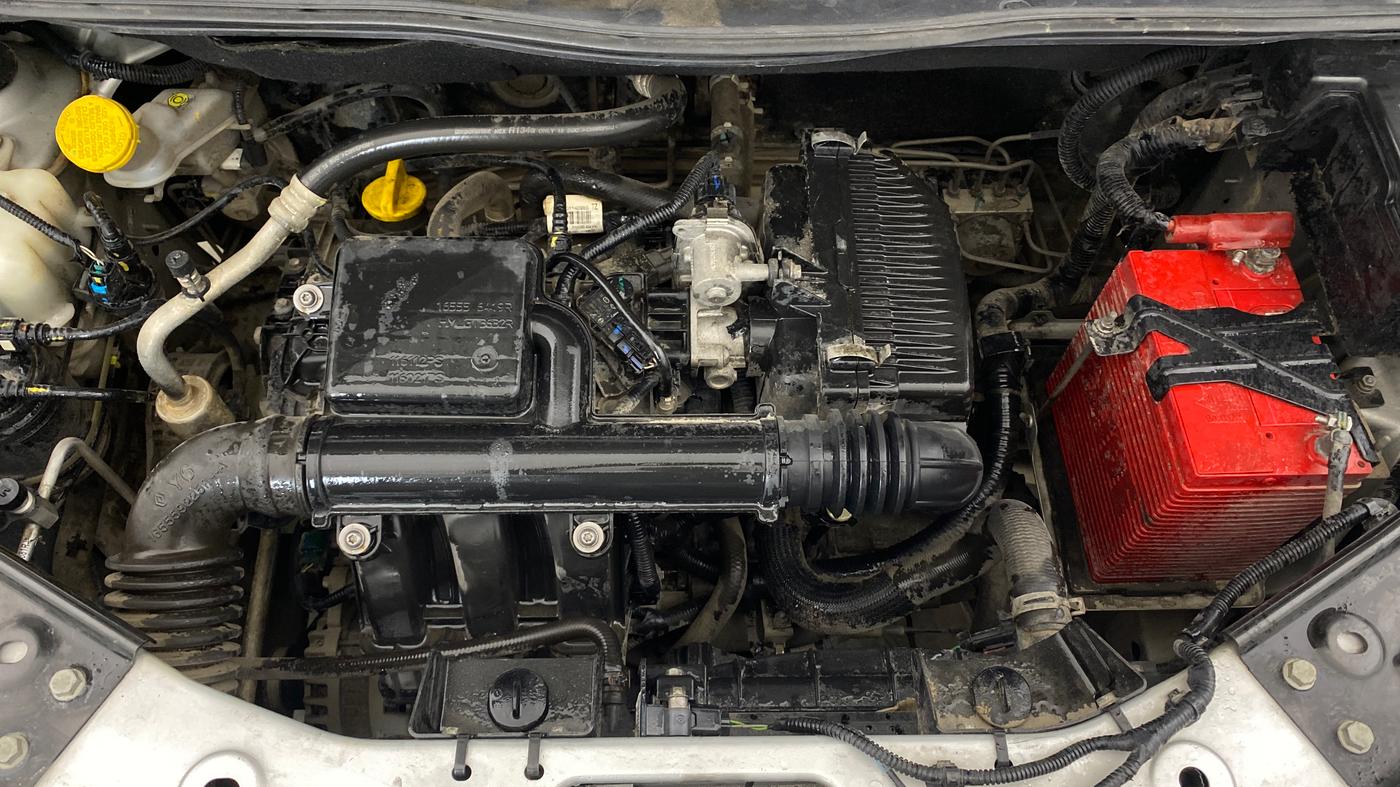 2021 Nissan MAGNITE XV MT, Petrol, Manual, 1,21,424 km, Engine View