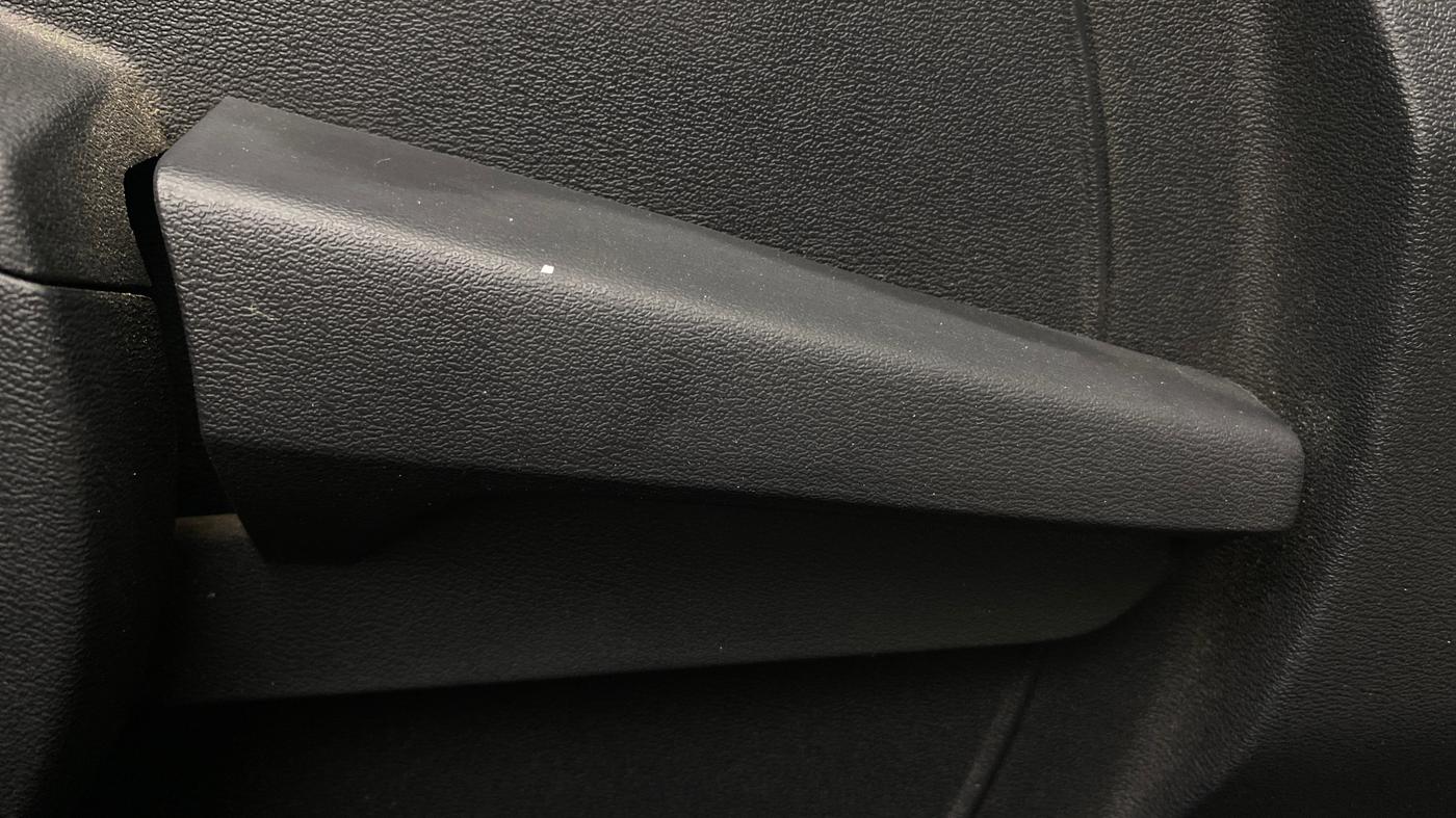 2021 Nissan MAGNITE XV MT, Petrol, Manual, 1,21,424 km, Driver Side Adjustment Panel