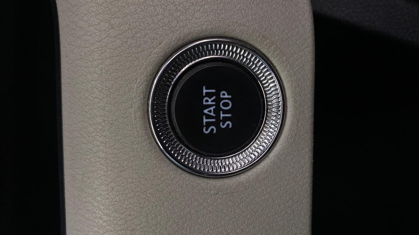 2021 Nissan MAGNITE XV MT, Petrol, Manual, 1,21,424 km, Keyless Start/ Stop Button