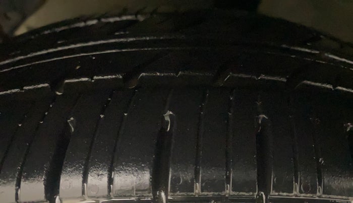 2014 Hyundai Xcent S 1.2, Petrol, Manual, 54,105 km, Left Front Tyre Tread