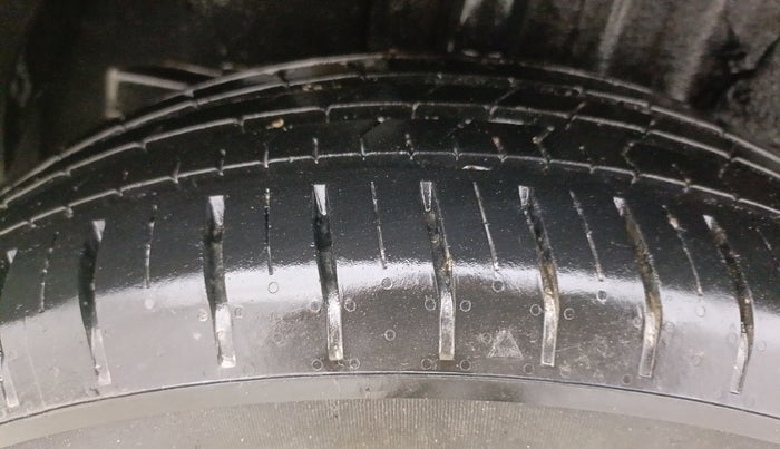 2022 Tata PUNCH CREATIVE  AMT, Petrol, Automatic, 34,139 km, Right Rear Tyre Tread