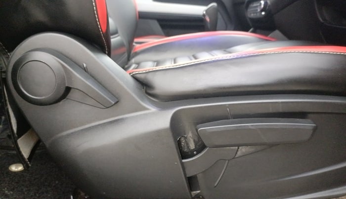 2022 Tata PUNCH CREATIVE  AMT, Petrol, Automatic, 34,139 km, Driver Side Adjustment Panel