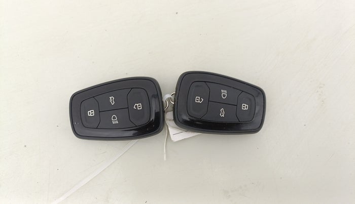 2022 Tata PUNCH CREATIVE  AMT, Petrol, Automatic, 34,139 km, Key Close Up