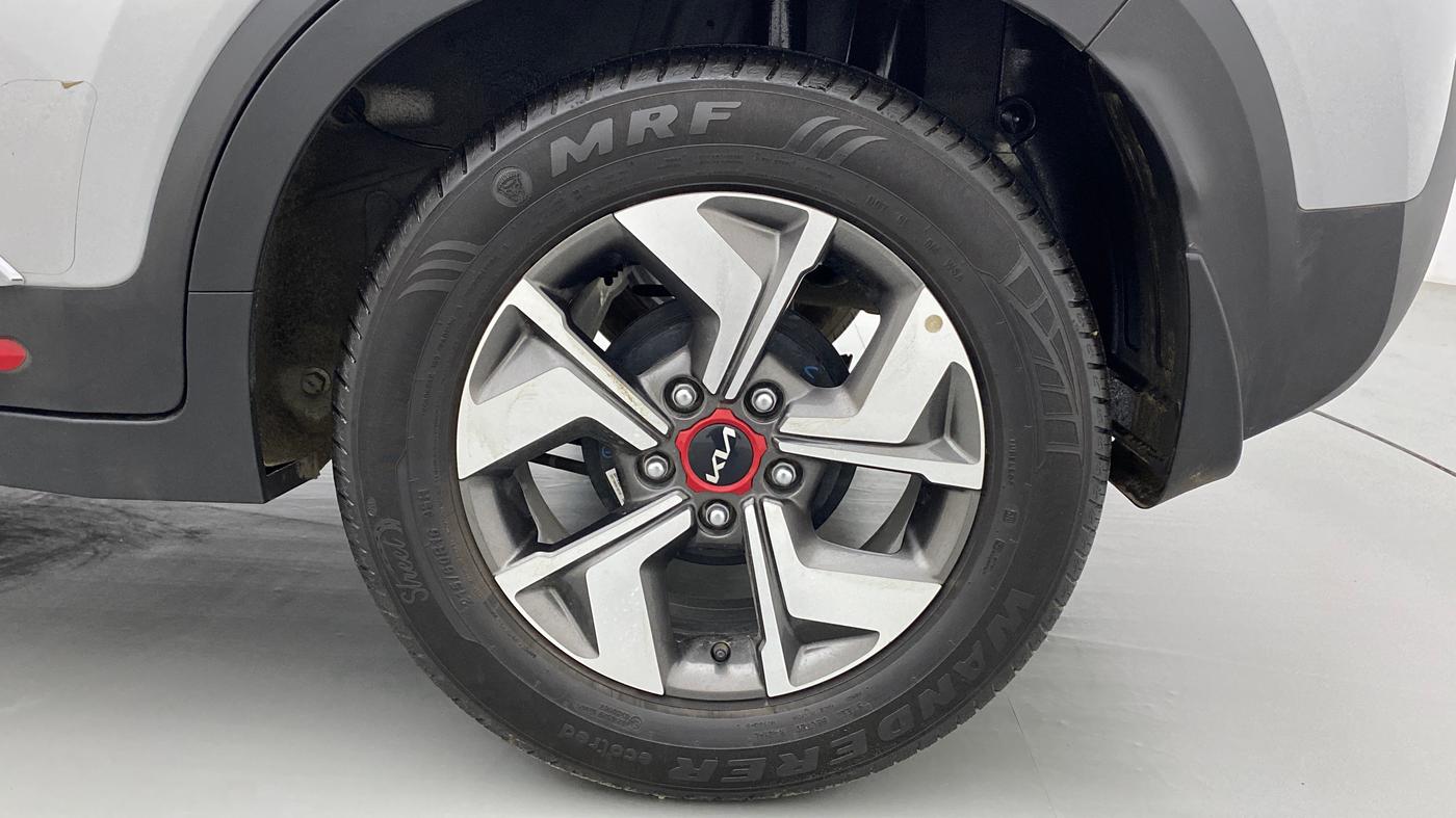 2022 KIA SONET GTX PLUS 1.5 AT, Diesel, Automatic, 5,758 km, Left Rear Wheel