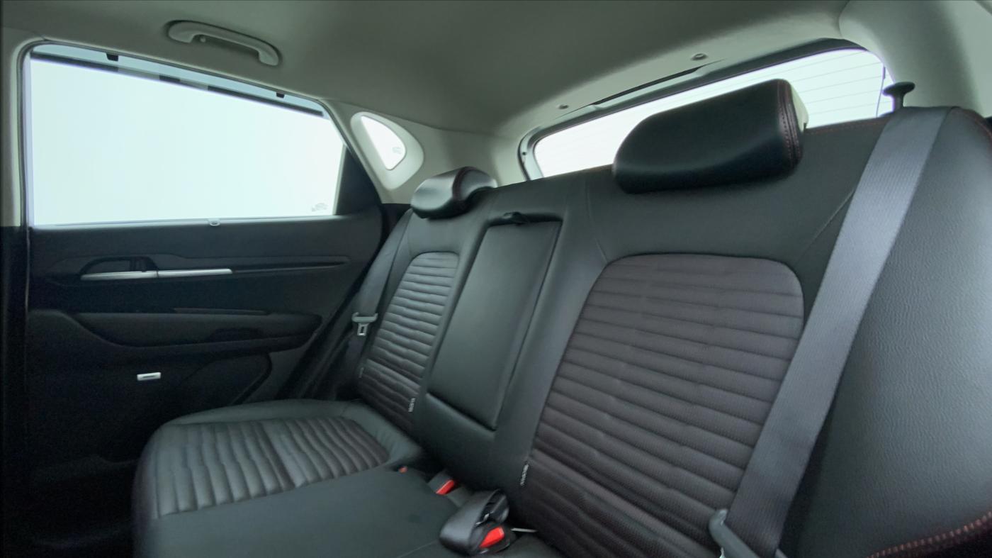 2022 KIA SONET GTX PLUS 1.5 AT, Diesel, Automatic, 5,758 km, Right Side Rear Door Cabin